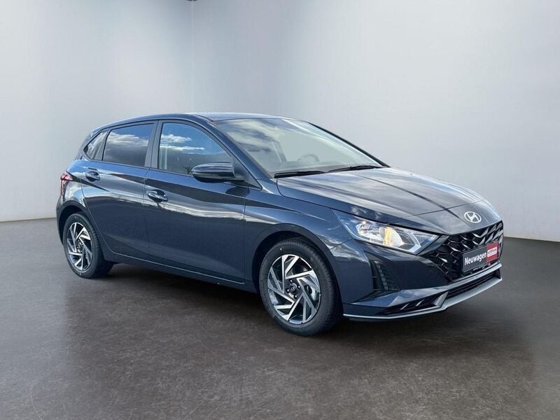 Grau Neu 2025 Hyundai i20 Limousine | 20.570 € (Fairer Preis) - Bild 1/4