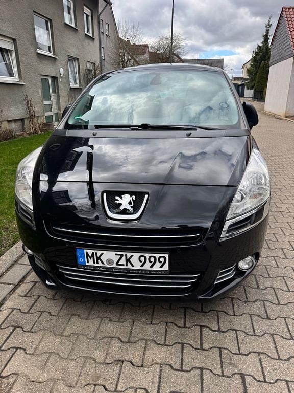 Gebraucht Peugeot 5008 Active 163 PS (119 kW) 2012 Schwarz Van / Kleinbus