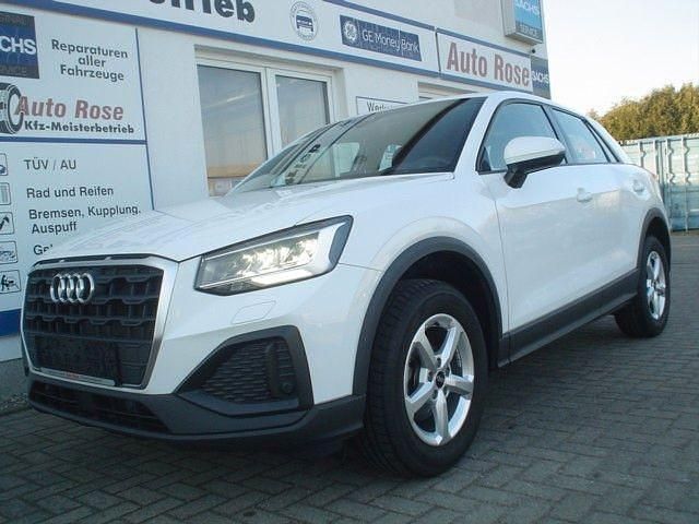 Gebraucht Audi Q2 110 PS (80 kW) 2024 Grau SUV