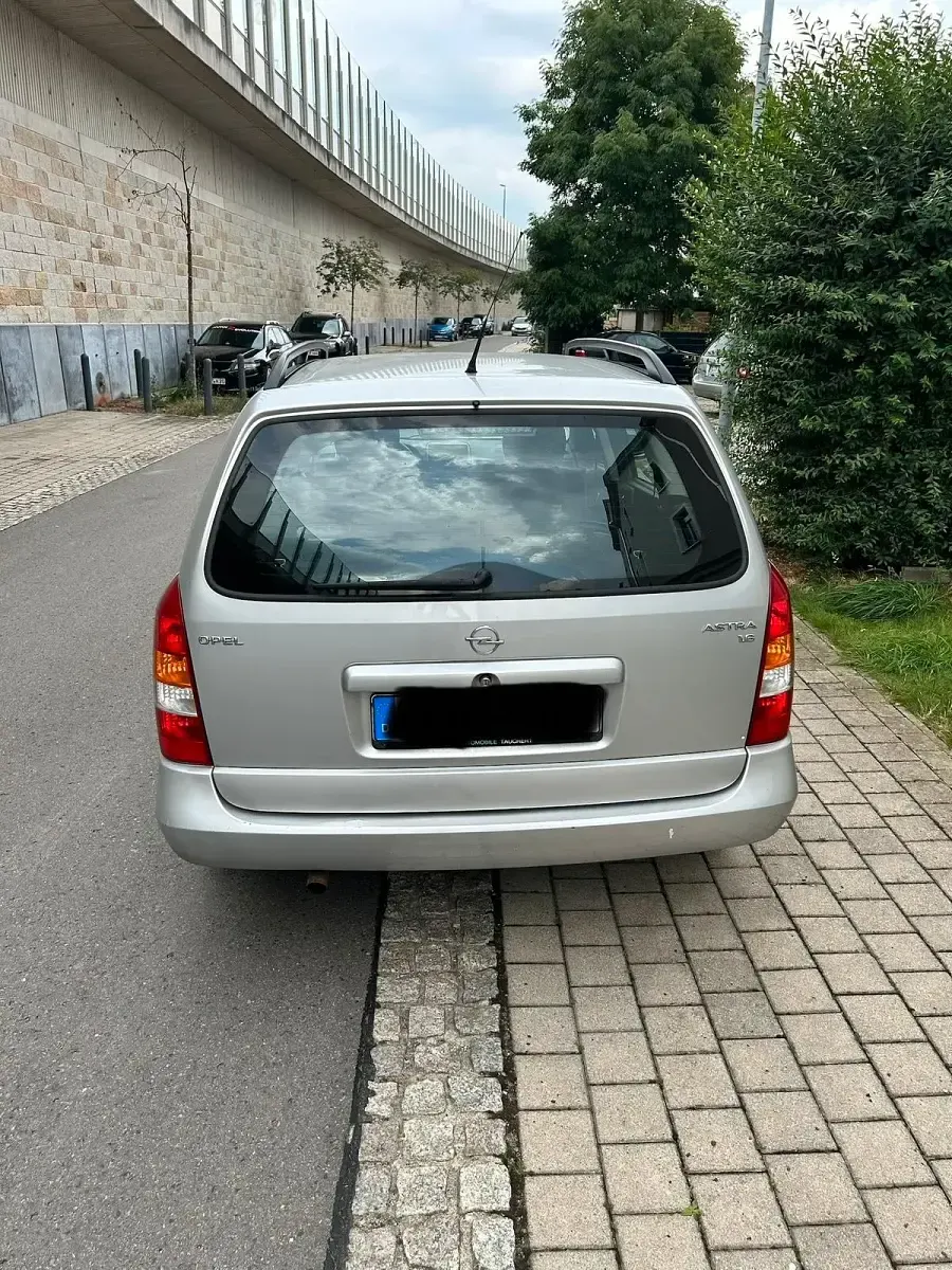 Gebraucht Opel Astra 75 PS (55 kW) 1999 Silber Kombi