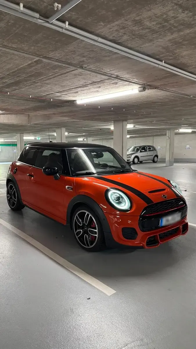 Gebraucht Mini John Cooper Works 231 PS (169 kW) 2020 Orange Kleinwagen