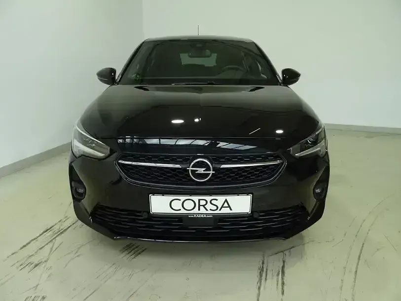 Gebraucht Opel Corsa 131 PS (96 kW) 2022 Diamant schwarz/karbon schwarz Kleinwagen