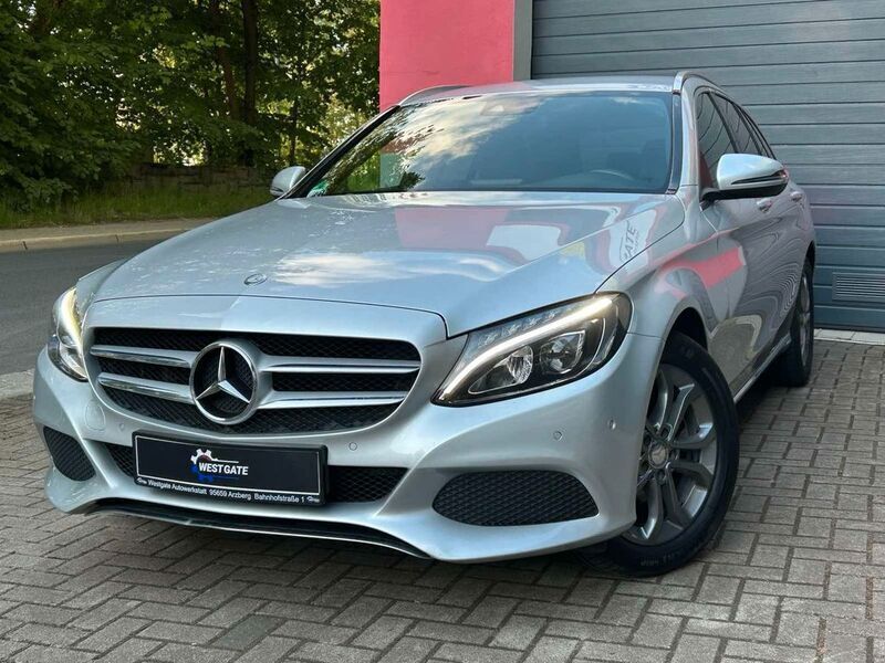 Silber Gebraucht 2016 Mercedes C200 Avantgarde Limousine | 16.990 € (Fairer Preis) - Bild 1/4