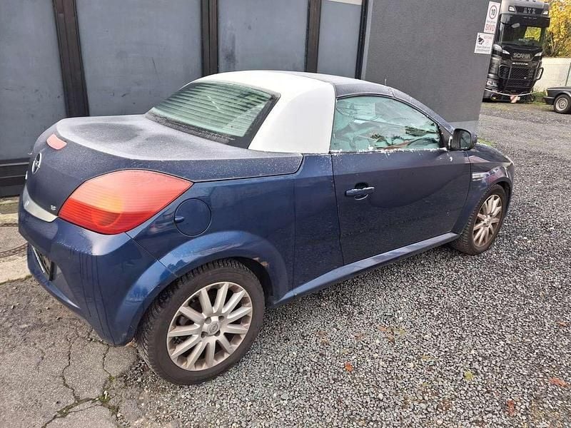Gebraucht Opel Tigra 125 PS (91 kW) 2005 Ultrablau mi2 Cabrio