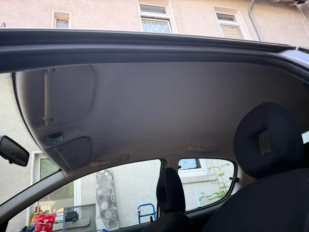 Używany Peugeot 206 75 KM (55 kW) 2001 Szary Hatchback