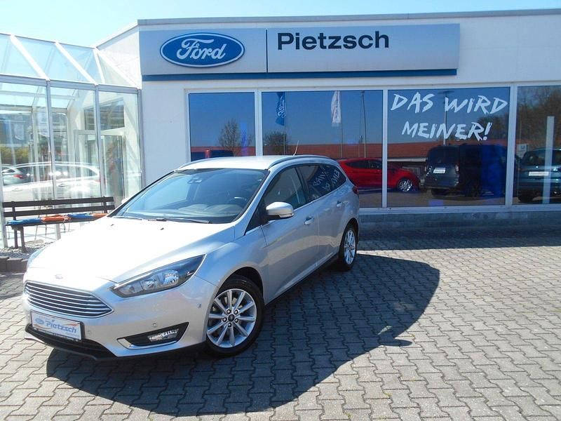 Używany Ford Focus Titanium 150 KM (110 kW) 2018 Srebrny Sedan/Limuzyna