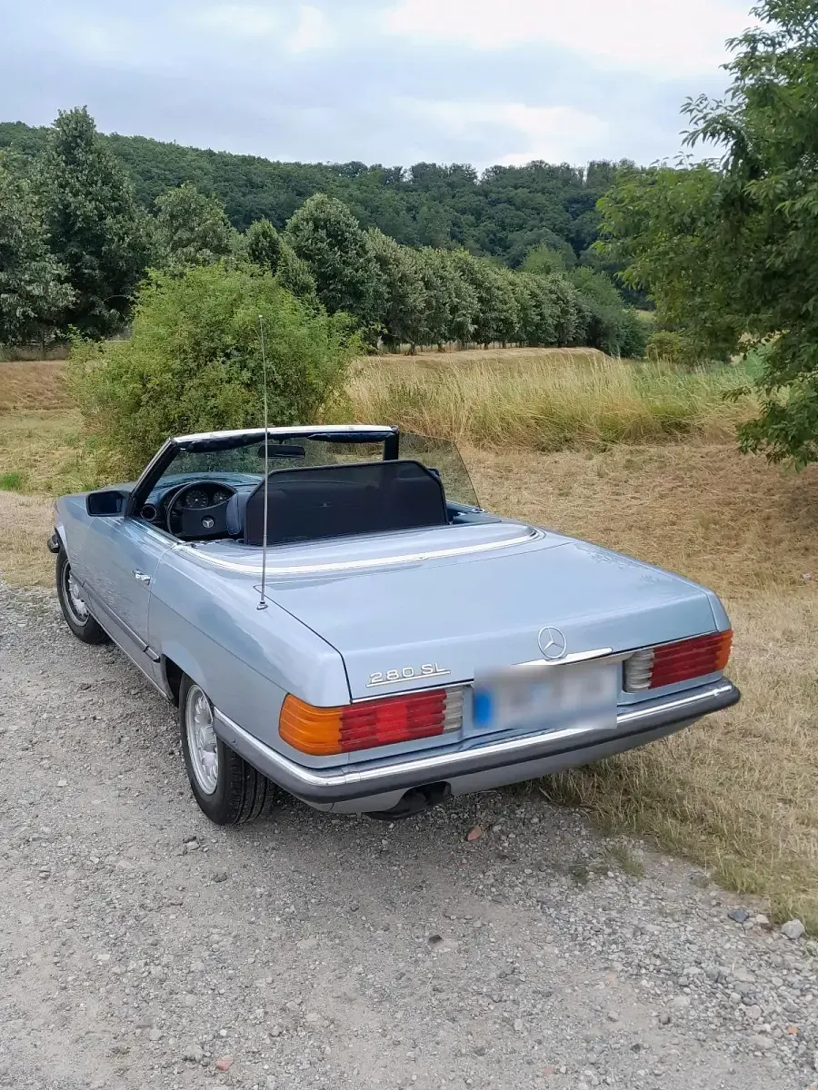 Gebraucht Mercedes SL280 185 PS (136 kW) 2026 Blau Cabrio