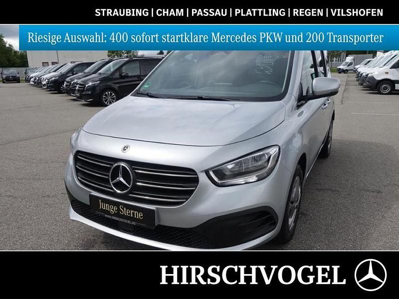Helvinsilber metallic Gebraucht 2024 Mercedes T160 Style Van / Kleinbus | 25.900 € (Etwas zu teuer) - Bild 1/4