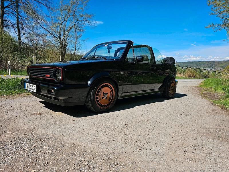 Schwarz Gebraucht 1992 VW Golf Cabriolet Sportline Cabrio | 15.900 € - Bild 1/4