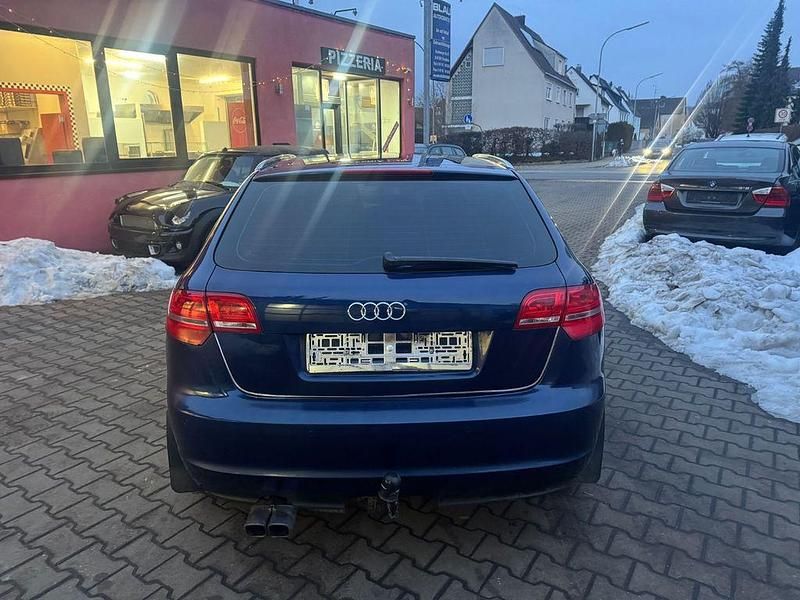 Gebraucht Audi A3 Attraction 90 PS (66 kW) 2012 Blau Limousine