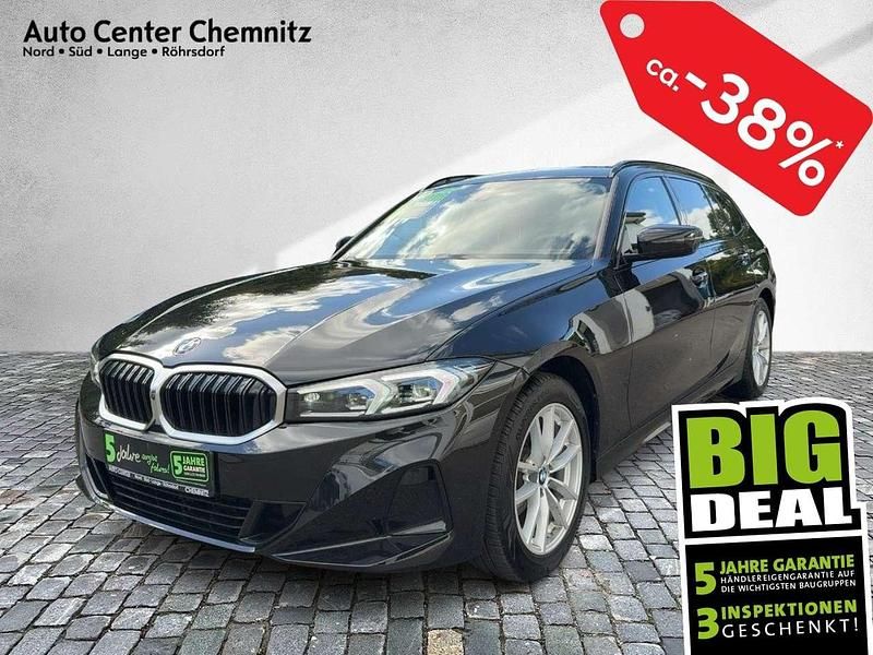 Black sapphire metallic Gebraucht 2025 BMW 318 Kombi | 32.901 € (Fairer Preis) - Bild 1/4