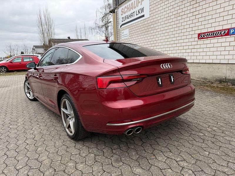 Gebraucht Audi A5 Sportback Sport 218 PS (160 kW) 2017 Rot Kleinwagen
