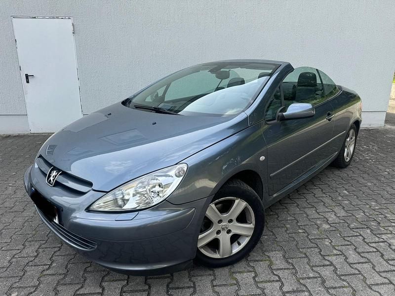 Grau Gebraucht 2005 Peugeot 307 CC Cabrio | 1.999 € - Bild 1/4