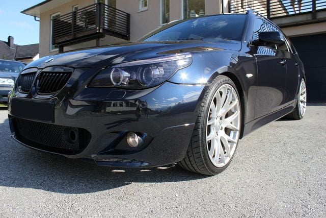 Gebraucht BMW 530 M Sport 235 PS (172 kW) 2008 Schwarz metallic Kombi