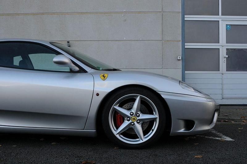 Silber Gebraucht 2001 Ferrari 360 Coupé | 117.500 € - Bild 1/4
