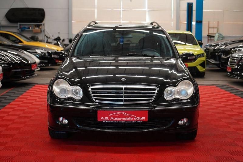 Gebraucht Mercedes C220 150 PS (110 kW) 2005 Schwarz Limousine