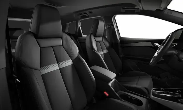 Usata Audi Q4 e-tron Ambiente 210 kW (286 CV) 2025 Grigio SUV