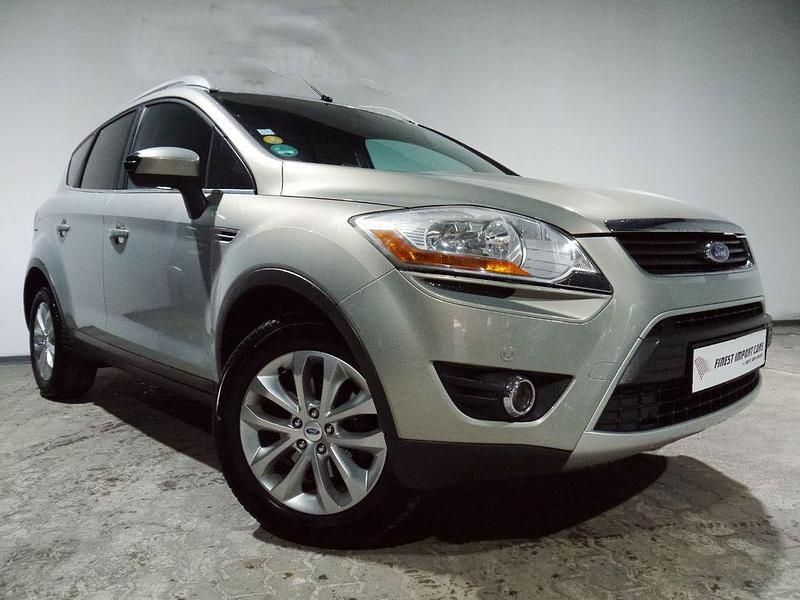 Gebraucht Ford Kuga Titanium 136 PS (100 kW) 2009 Grau SUV