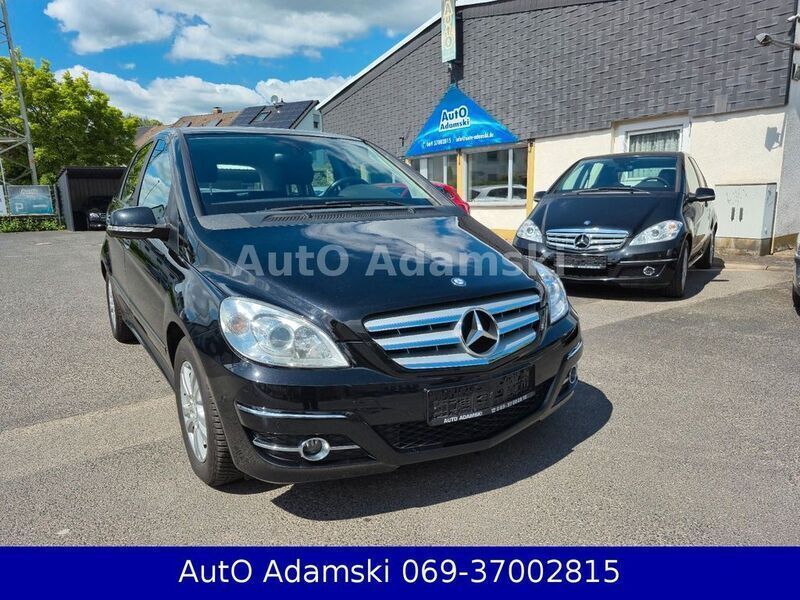 Schwarz Gebraucht 2010 Mercedes B180 Van / Kleinbus | 9.900 € (Teuer) - Bild 1/4