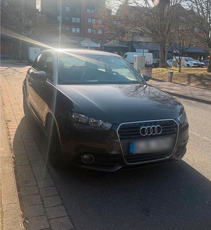 Usata Audi A1 122 CV (89 kW) 2011 Marrone Utilitaria