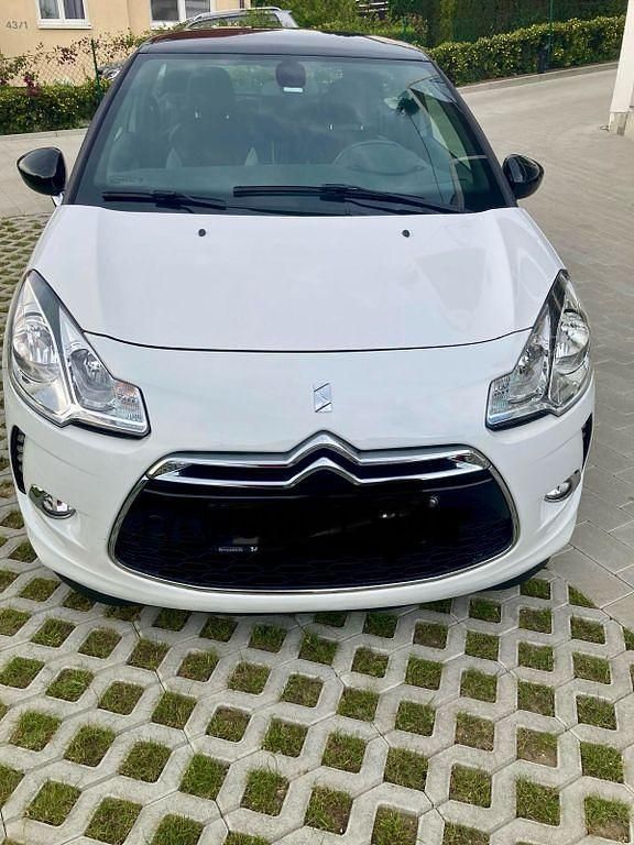 Weiß Gebraucht 2011 Citroën DS3 Chic Kleinwagen | 6.900 € (Teuer) - Bild 1/4