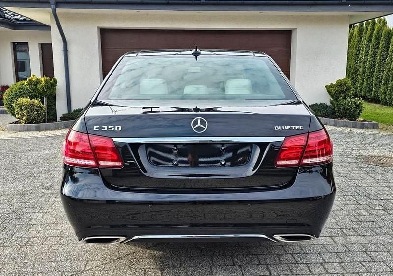 Gebraucht Mercedes E350 Avantgarde 258 PS (189 kW) 2013 Schwarz Limousine