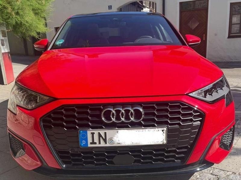 Gebraucht Audi A3 Advanced Plus 150 PS (110 kW) 2023 Rot Limousine
