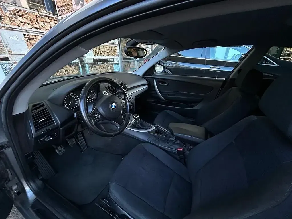 Używany BMW 118 143 KM (105 kW) 2008 Szary Hatchback