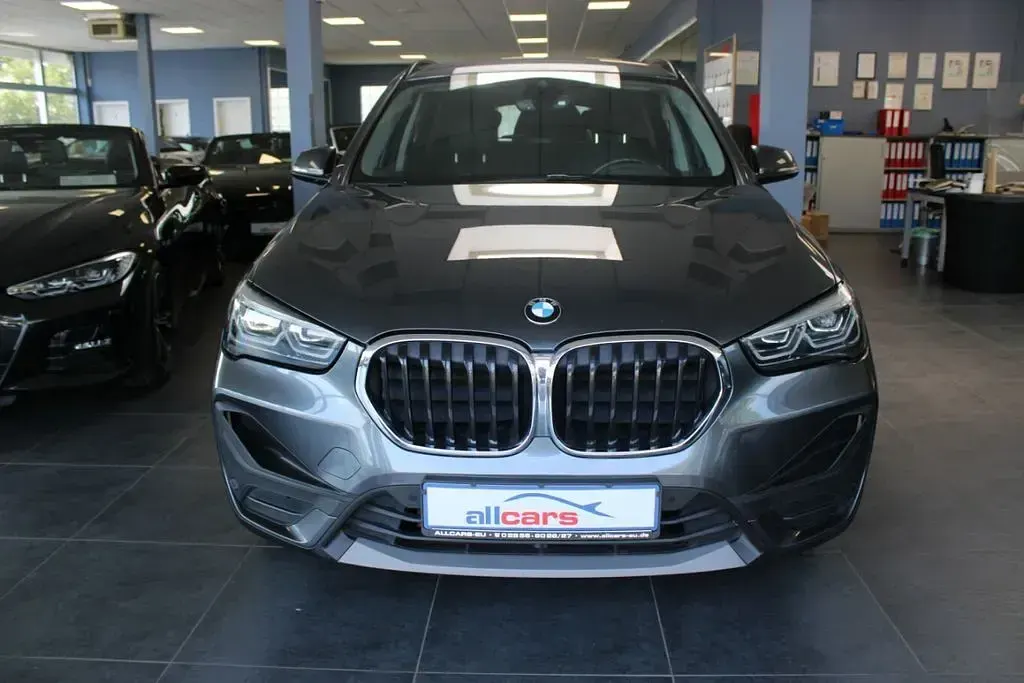 Gebraucht BMW X1 Advantage 125 PS (91 kW) 2021 Grau SUV