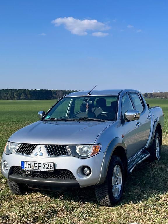 Gebraucht Mitsubishi L200 136 PS (100 kW) 2007 Silber Pickup