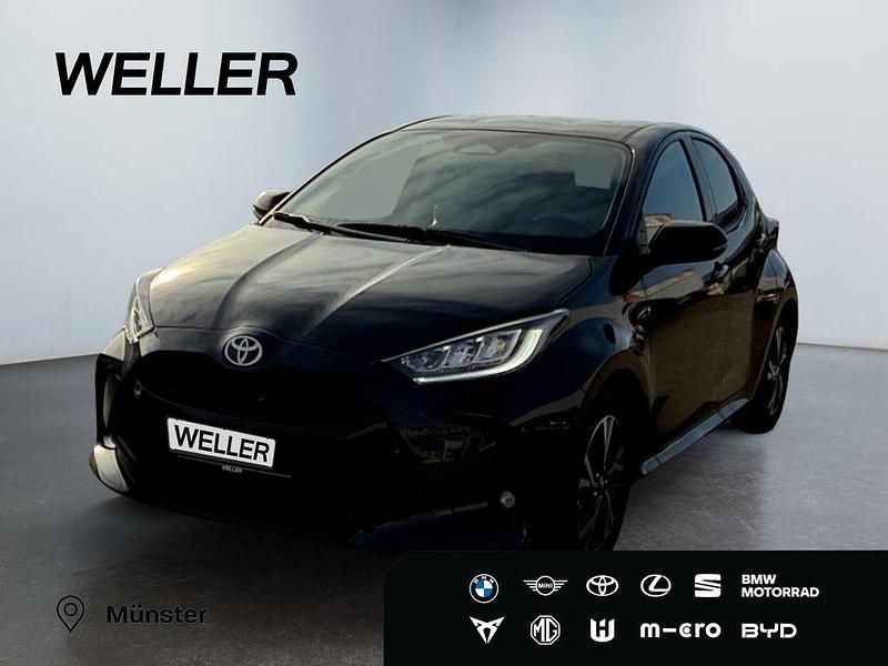 Schwarz Neu 2025 Toyota Yaris Hybrid Kleinwagen | 22.490 € (Superpreis) - Bild 1/3