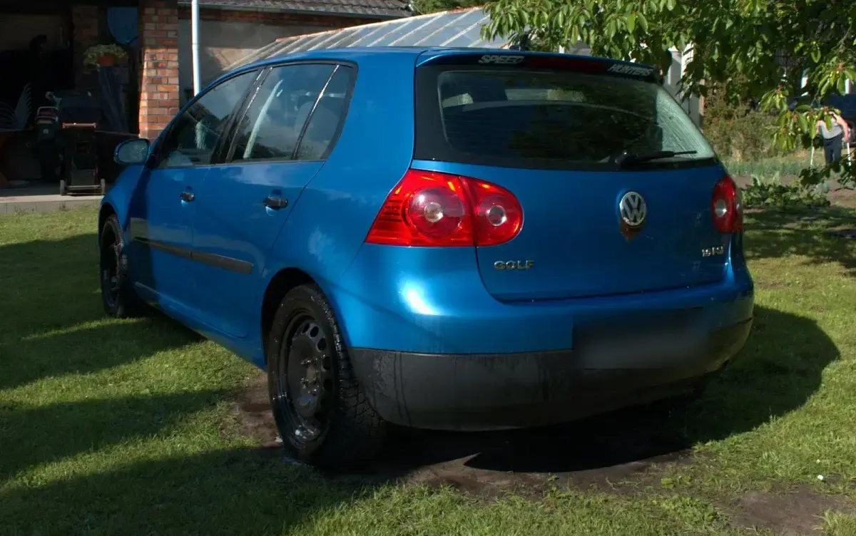 Gebraucht VW Golf IV 115 PS (84 kW) 2006 Blau Kleinwagen