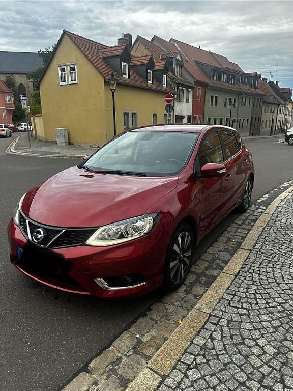 Rot Gebraucht 2017 Nissan Pulsar N-Vision Limousine | 12.300 € (Fairer Preis) - Bild 1/4