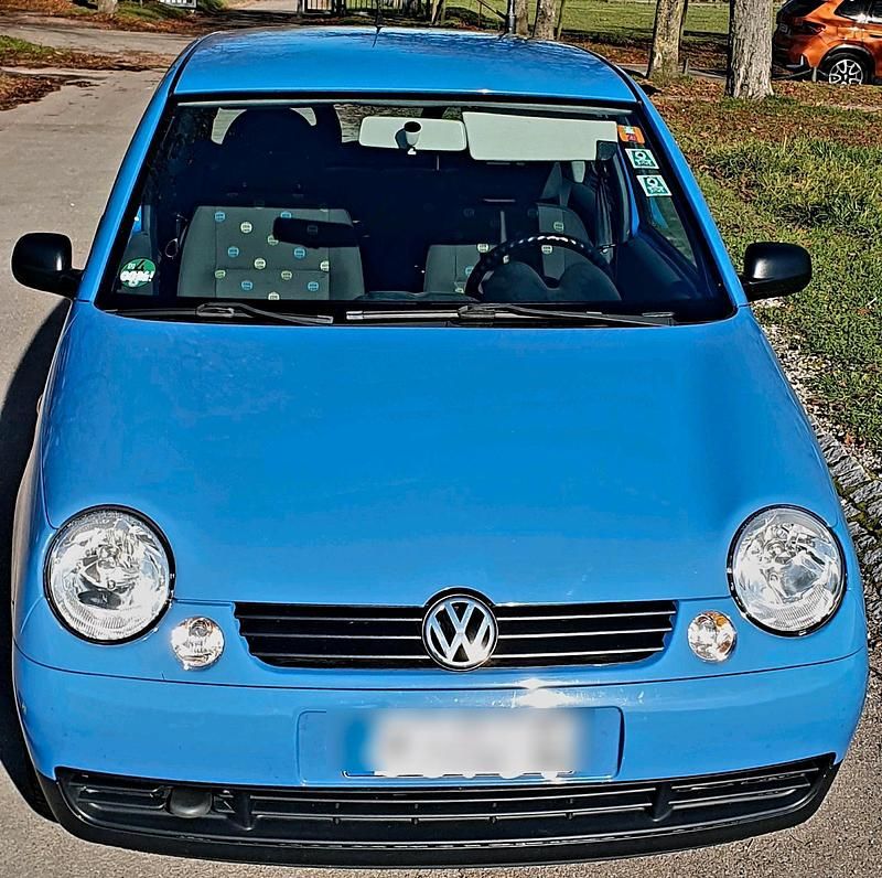 Blau Gebraucht 2004 VW Lupo Kleinwagen | 2.000 € (Etwas zu teuer) - Bild 1/4
