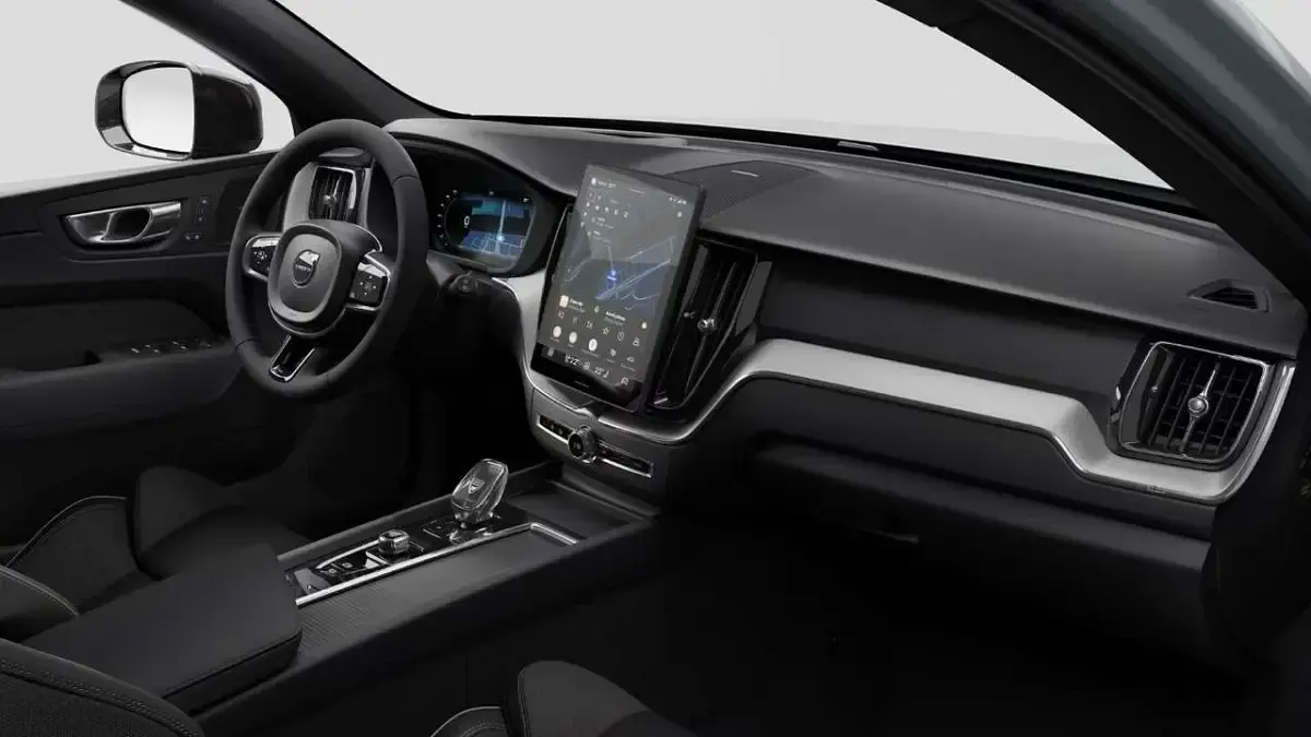 Neu Volvo XC60 Plus 250 PS (183 kW) 2026 Vapour grey / metallic SUV
