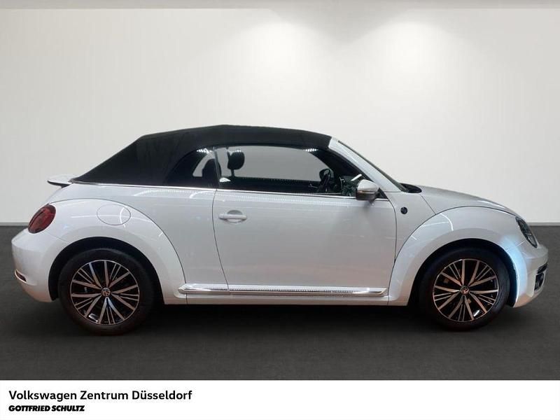 Gebraucht VW Beetle Cabriolet Design 105 PS (77 kW) 2017 Weiß Cabrio