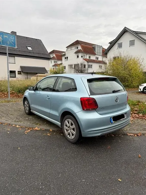 Gebraucht VW Polo 75 PS (55 kW) 2010 Blau Kleinwagen