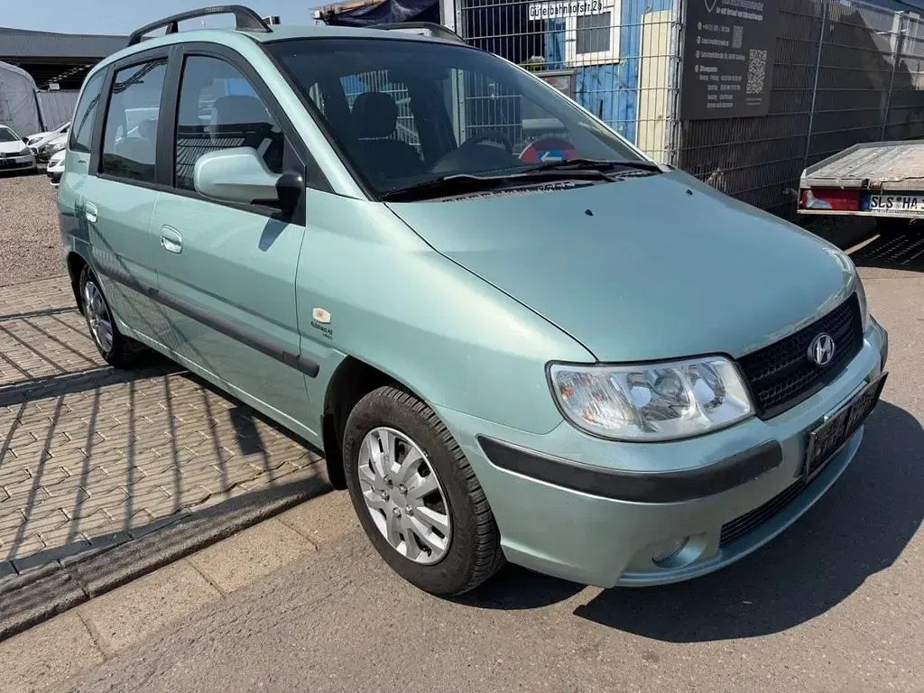 Gebraucht Hyundai Matrix GLS 103 PS (75 kW) 2006 Silber Van / Kleinbus