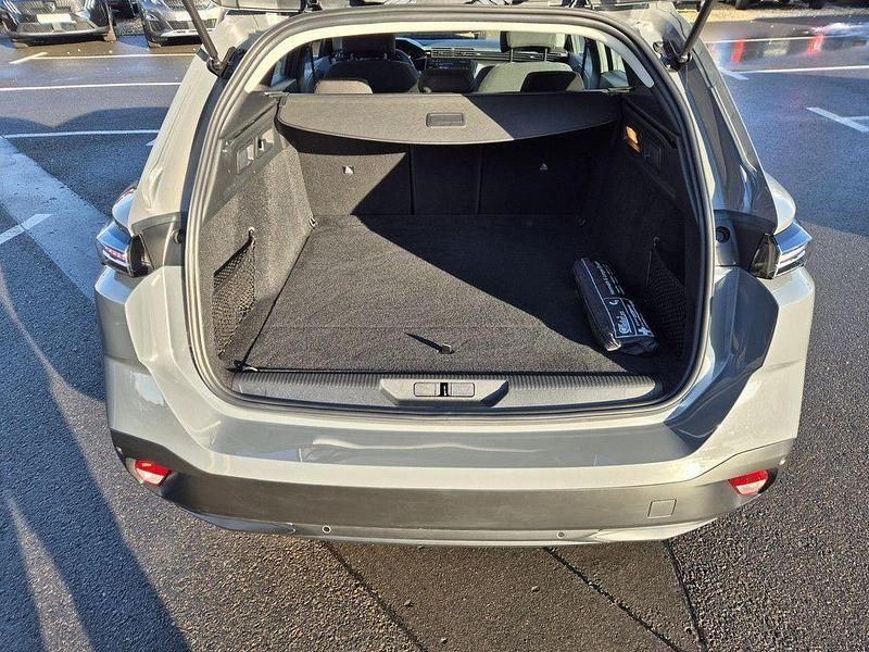 Gebraucht Peugeot 308 SW Active 131 PS (96 kW) 2023 Grau (metallic) Kombi