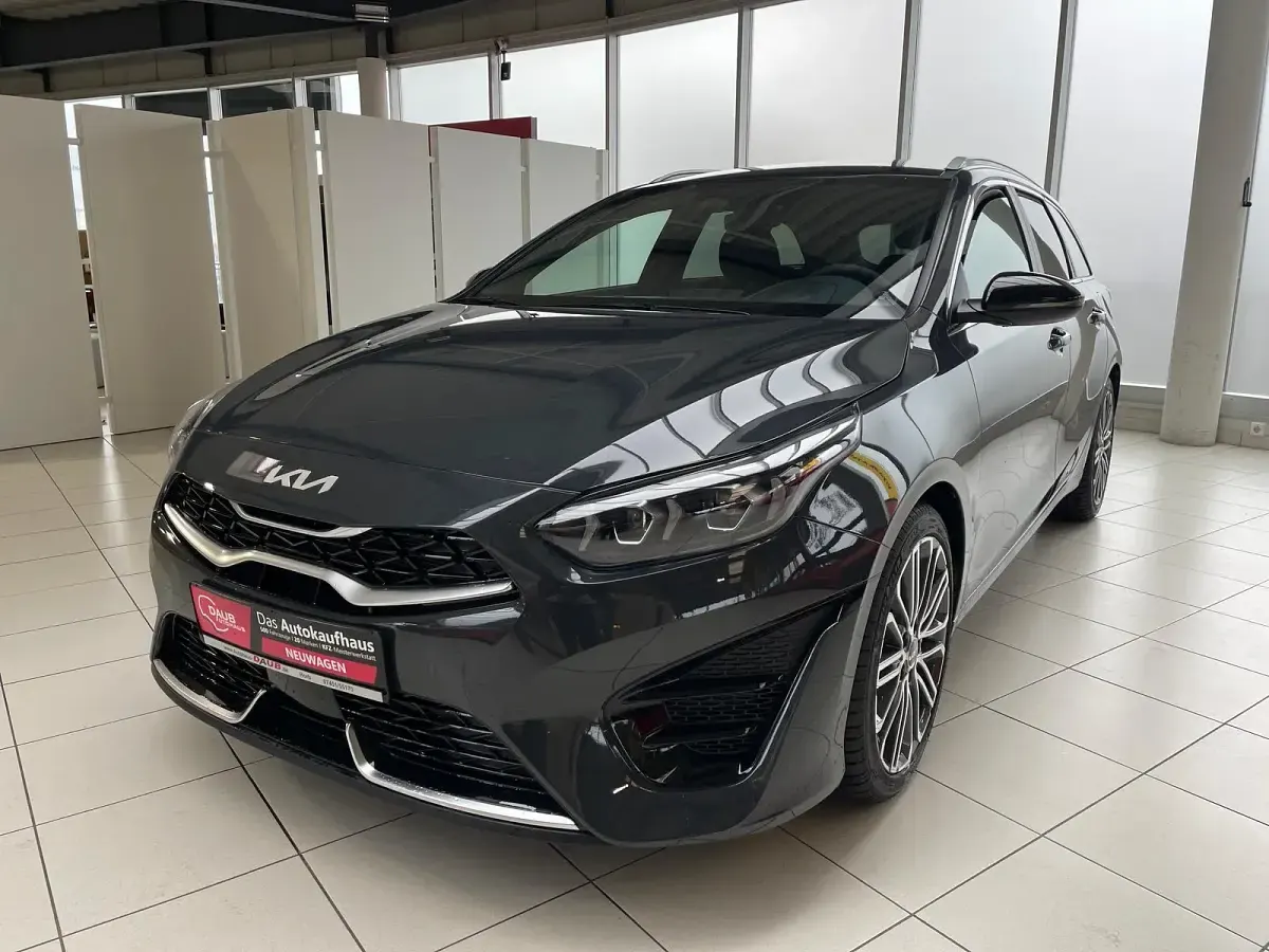 Gebraucht Kia Ceed Sportswagon 140 PS (102 kW) 2025 Kombi
