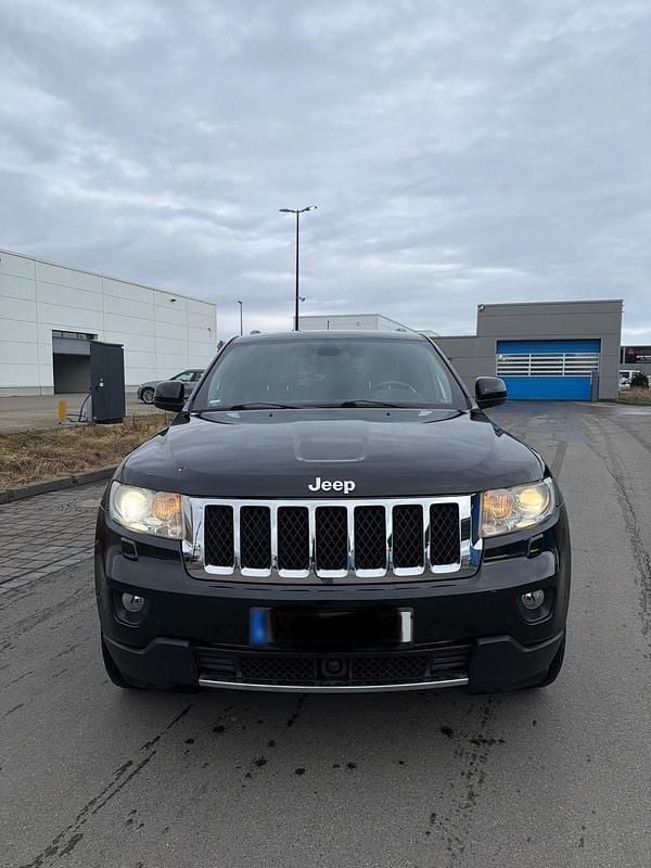 Gebraucht Jeep Grand Cherokee 300 PS (220 kW) 2011 Schwarz SUV