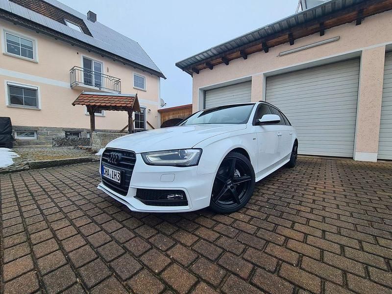 Gebraucht Audi A4 Black Edition 170 PS (125 kW) 2013 Weiß Kombi