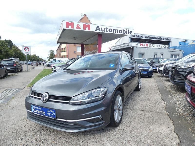 Grau Gebraucht 2018 VW Golf VII Join Limousine | 12.800 € (Fairer Preis) - Bild 1/4