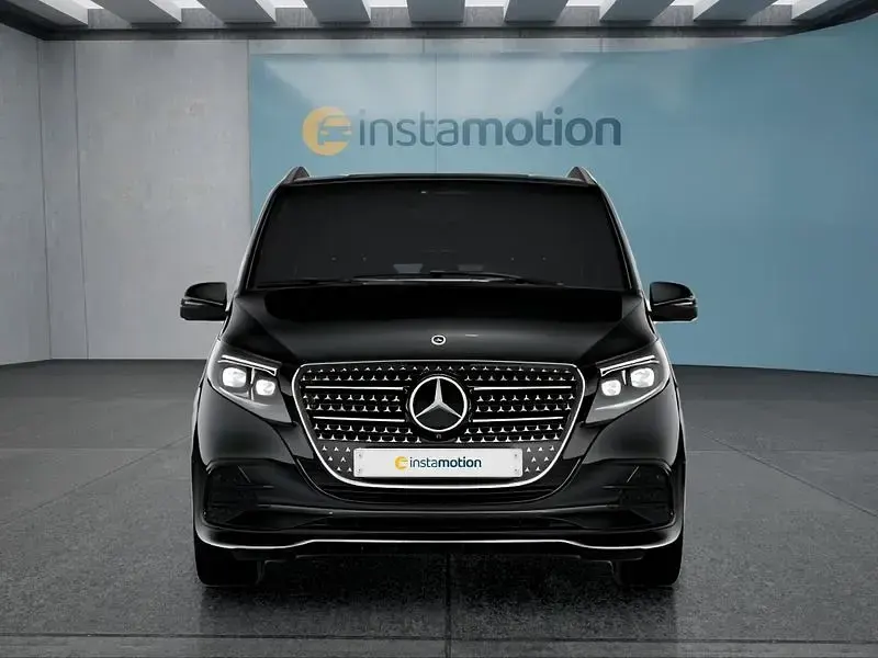 Gebraucht Mercedes V300 237 PS (174 kW) 2025 Schwarz Van / Kleinbus