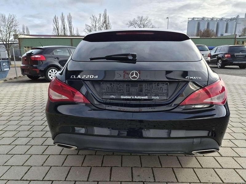 Gebraucht Mercedes CLA220 177 PS (130 kW) 2017 Nachtschwarz Limousine