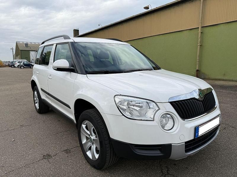 Gebraucht Skoda Yeti Ambition 105 PS (77 kW) 2012 Weiß SUV