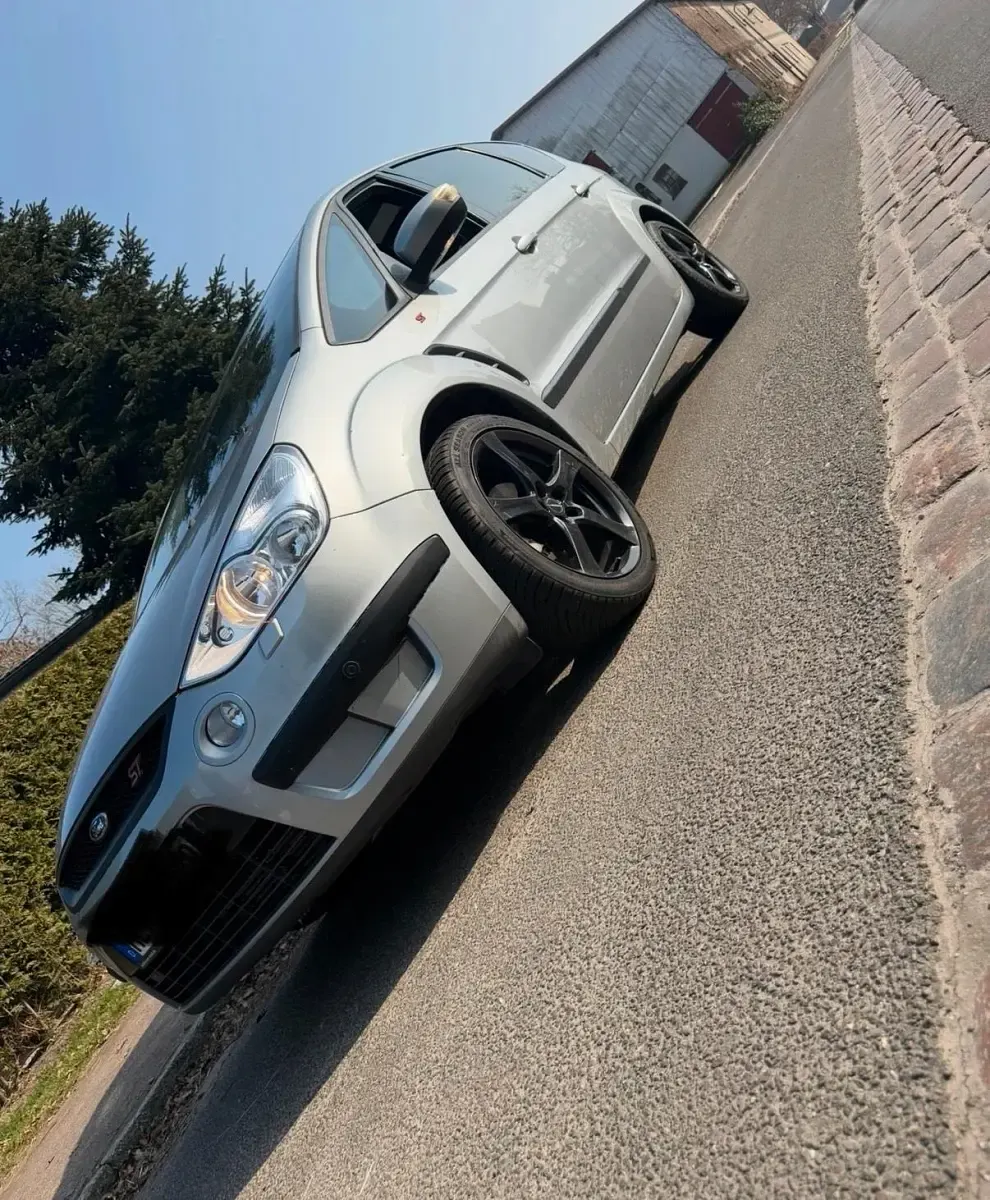 Gebraucht Ford S-MAX ST 140 PS (102 kW) 2007 Silber Van / Kleinbus