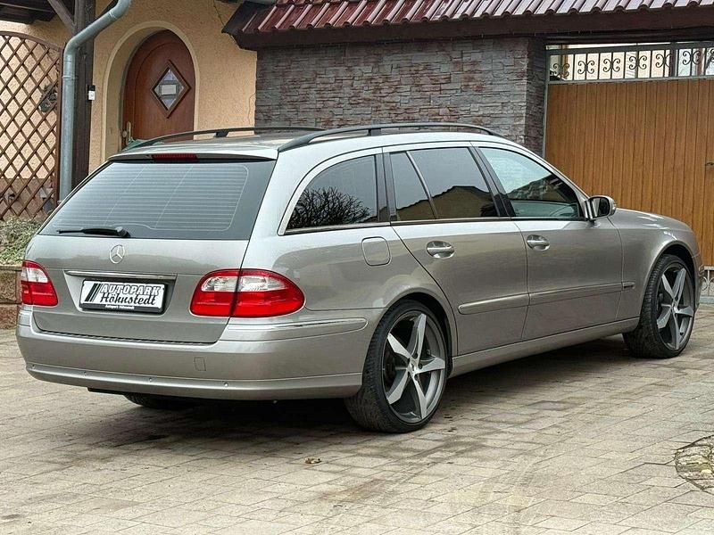 Gebraucht Mercedes E350 Avantgarde 272 PS (200 kW) 2005 Other Kombi