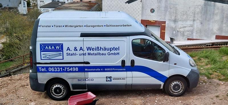Gebraucht Opel Vivaro 116 PS (85 kW) 2004 Weiß Van / Kleinbus