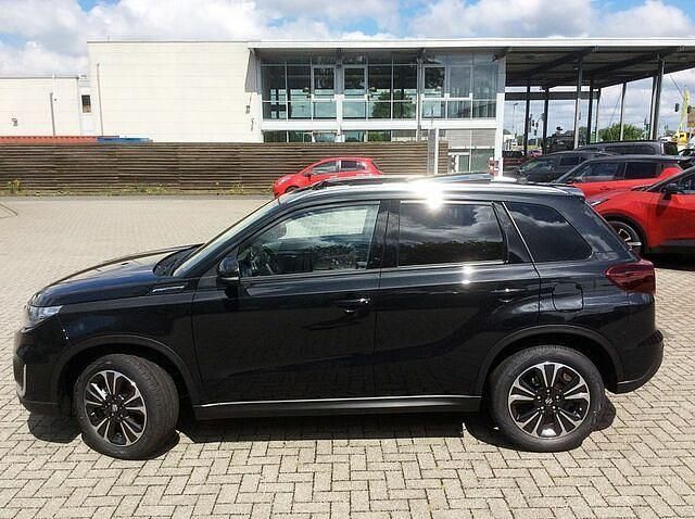 Gebraucht Suzuki Vitara Comfort+ 129 PS (94 kW) 2024 Cosmic black pearl metallic SUV